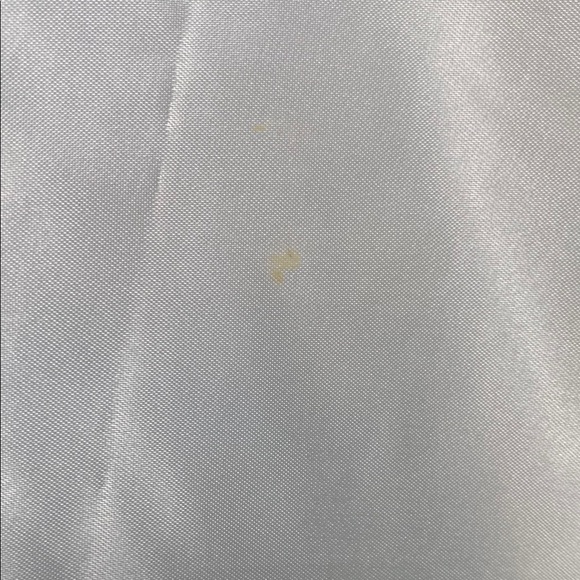 Elegant Vintage Ivory Lace Wedding Gown - Picture 13 of 16